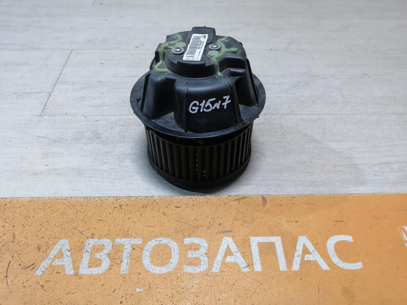 Almera G15 моторчик печки