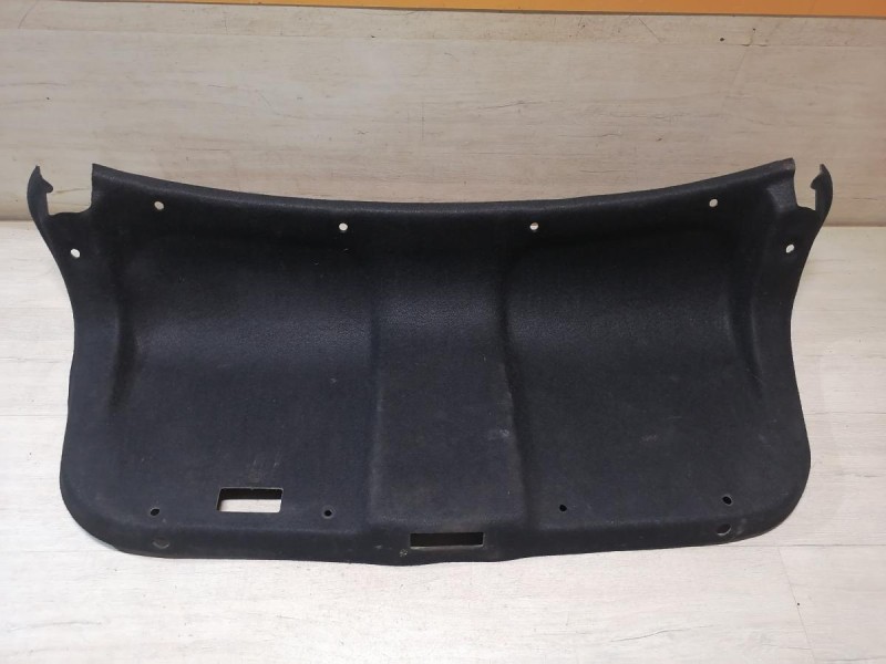 Almera G15 обшивка крышки багажника