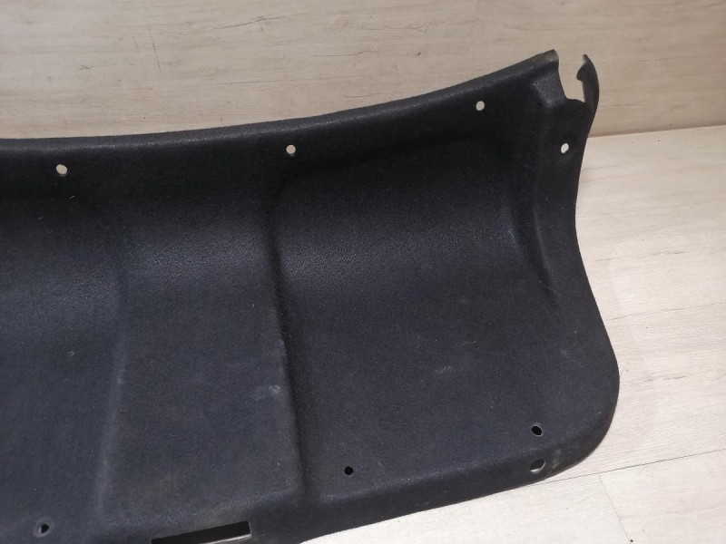 Almera G15 обшивка крышки багажника