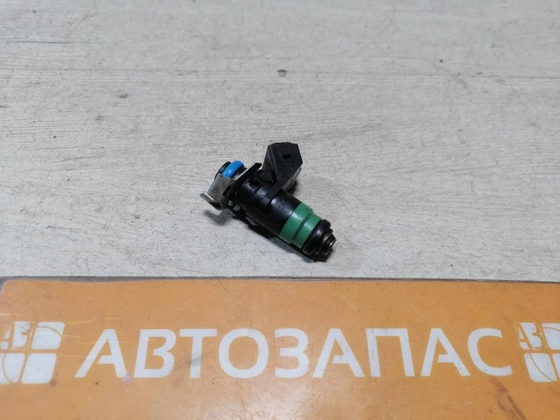 Almera G15 форсунка топливная