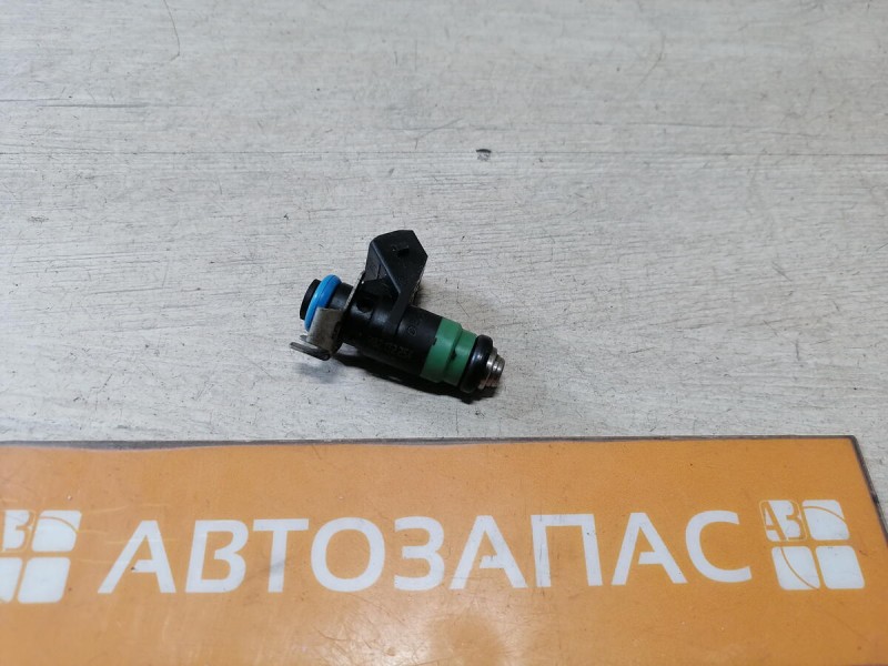 Almera G15 форсунка топливная