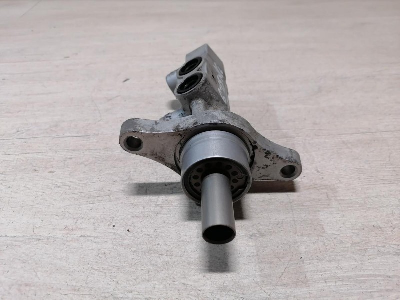 Almera G15 цилиндр тормозной главный