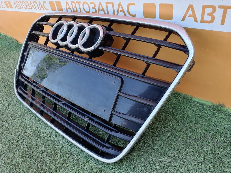 Audi A6 C7 решетка радиатора деф