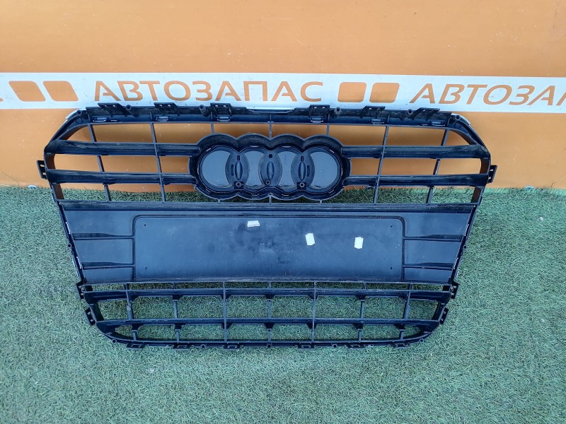Audi A6 C7 решетка радиатора деф
