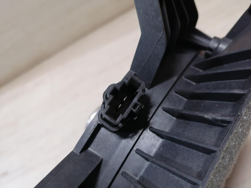 Audi A6 C7 динамик торпедо