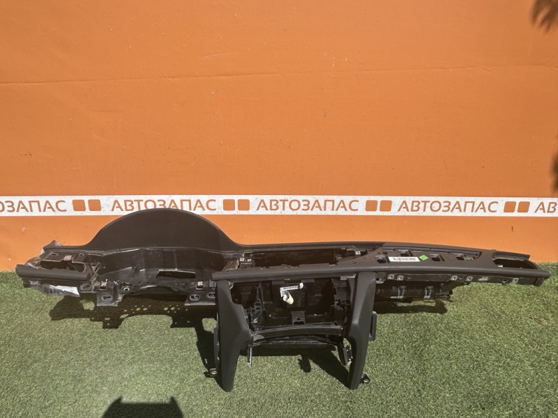 Audi A6 C7 торпедо стреляная