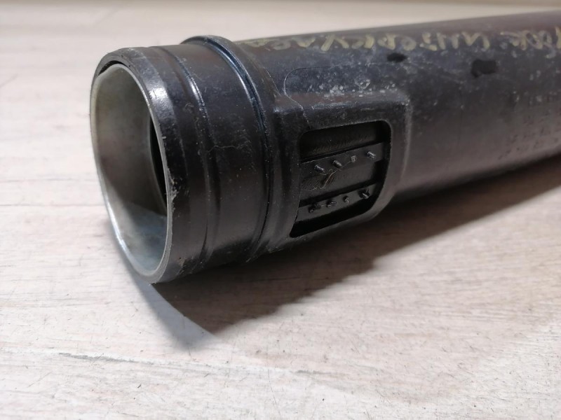 Audi Q3 патрубок воздушный интеркуллера 1k0129656