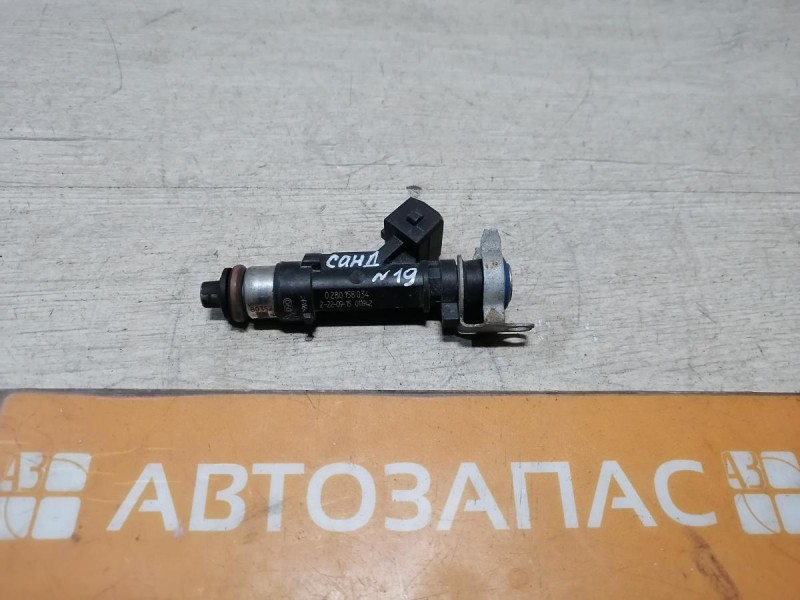 Sandero 2 форсунка топливная 8кл