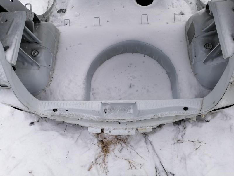 Sandero №18 панель задняя ниша под запаску