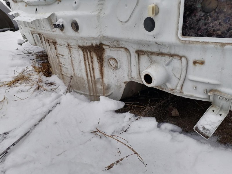 Sandero №18 панель задняя ниша под запаску