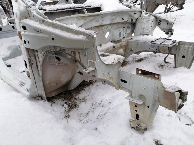 Sandero №18 лонжерон правый