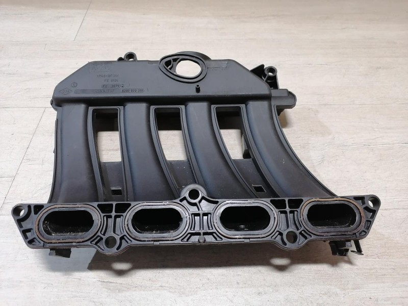 Sandero №3 коллектор впускной 16 кл