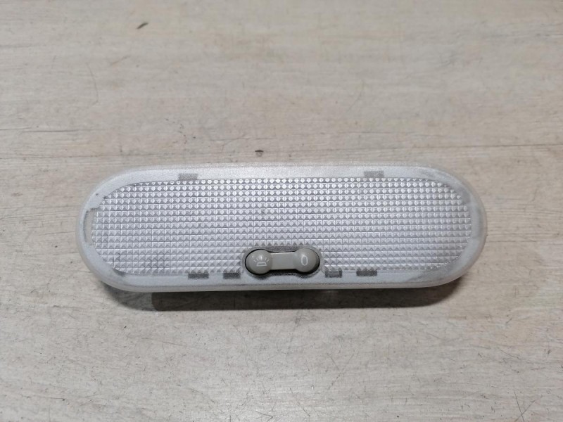 Sandero 2 плафон салона