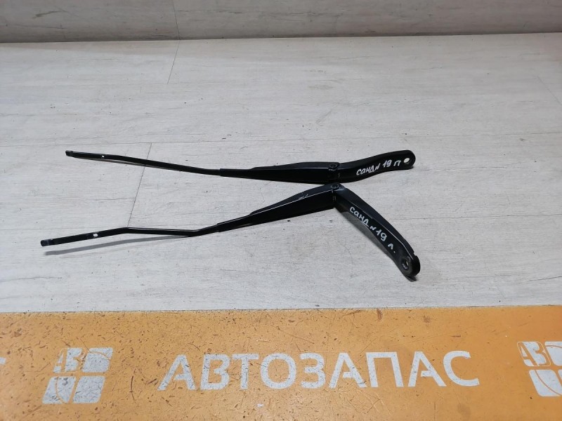 Sandero 2 поводок дворника правый прямой