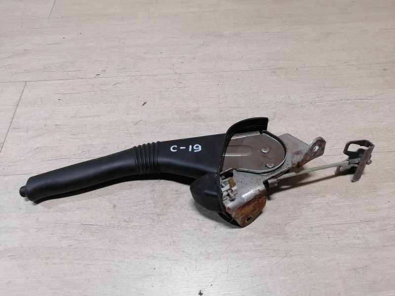 Sandero 2 ручник