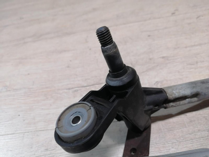 Sandero 2 трапеция дворников