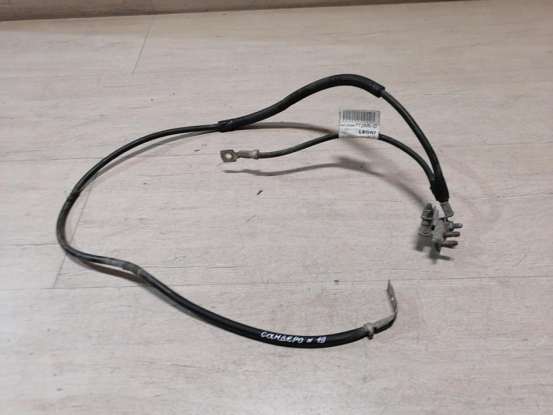 Sandero 2 клемма минусовая