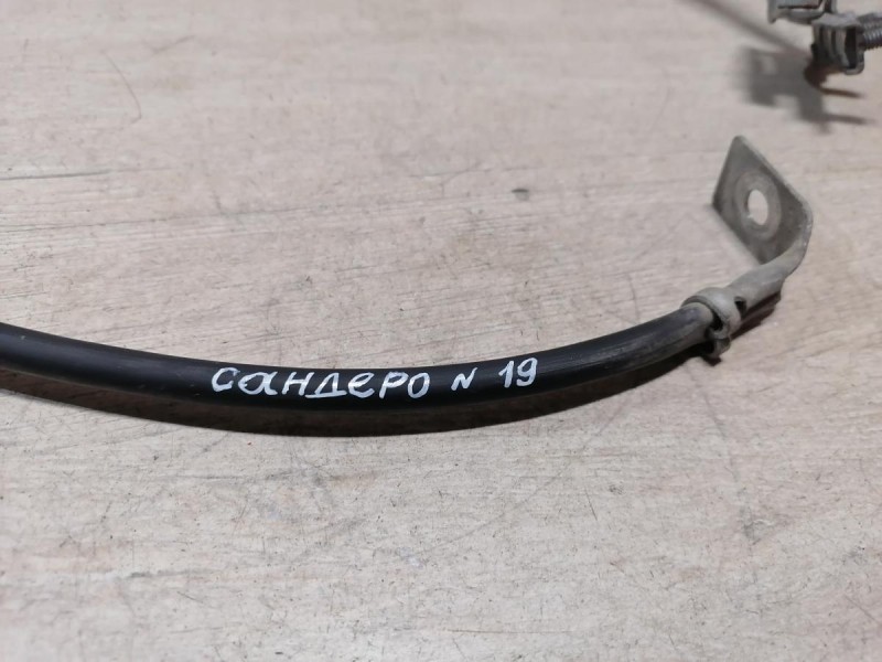 Sandero 2 клемма минусовая