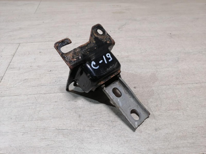 Sandero 2 подушка коробки верхняя