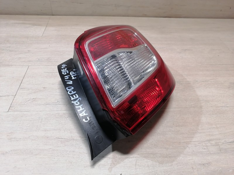 Sandero №4 фонарь правый деф
