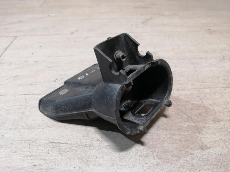 Sandero 2 патрубок воздухозаборника воздушного фильтра 8 кл