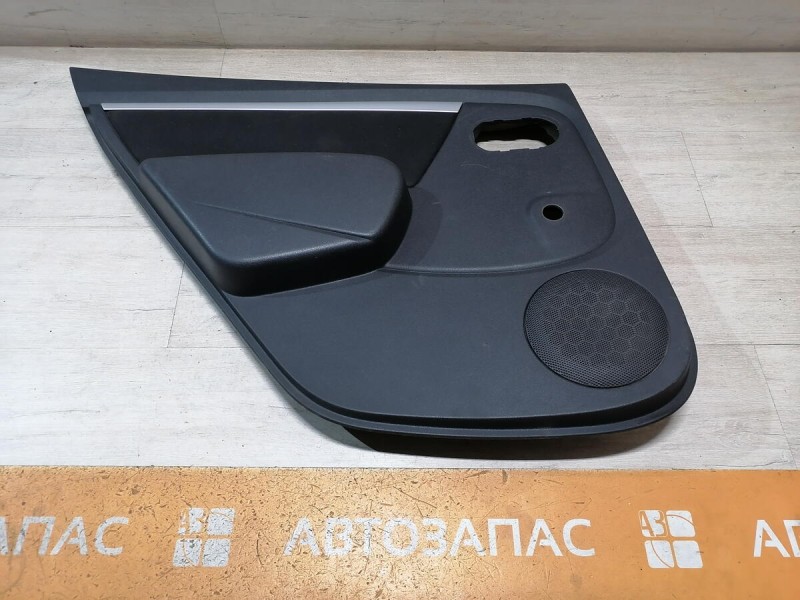 Sandero 1 обшивка двери задняя левая мех