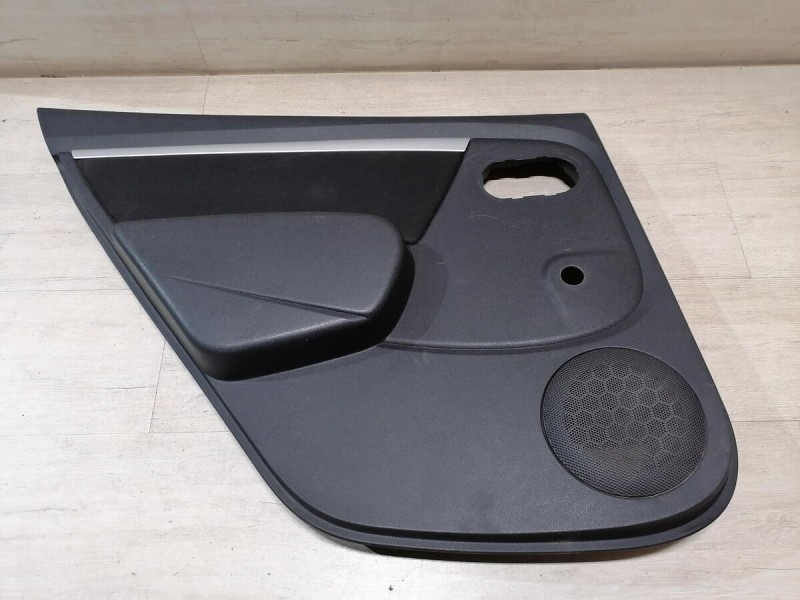 Sandero 1 обшивка двери задняя левая мех