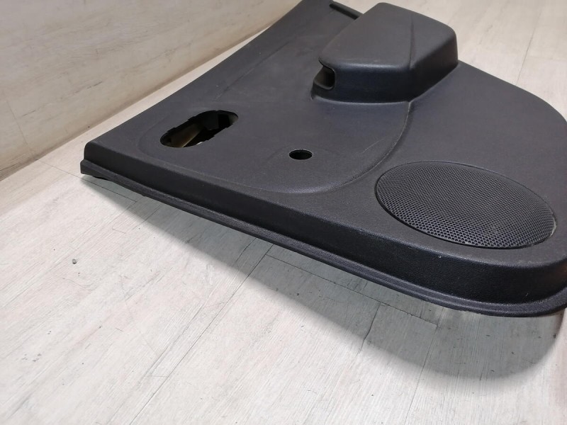 Sandero 1 обшивка двери задняя правая мех