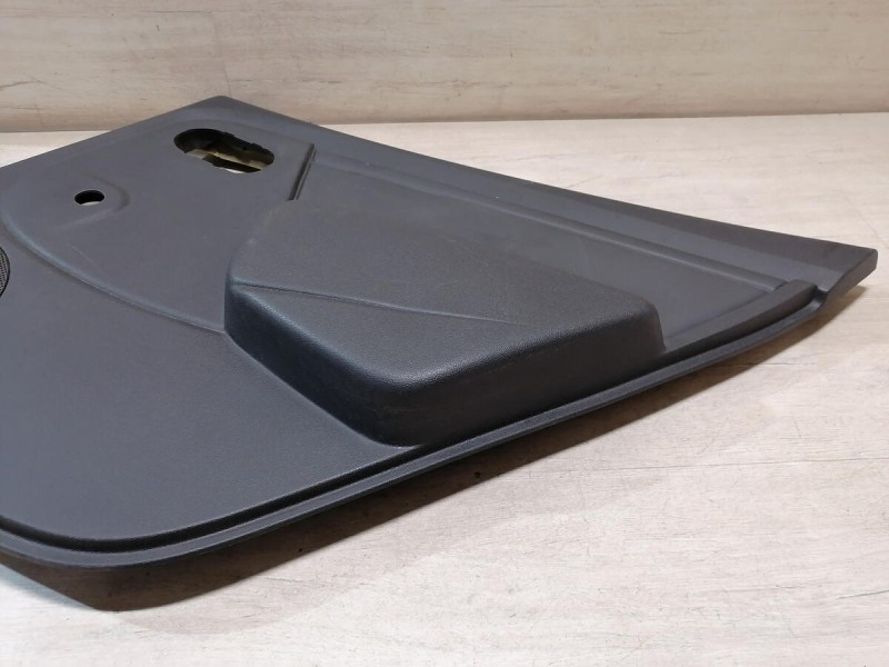 Sandero 1 обшивка двери задняя правая мех