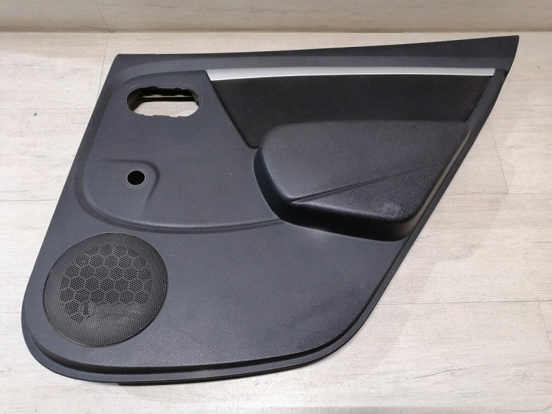 Sandero 1 обшивка двери задняя правая мех