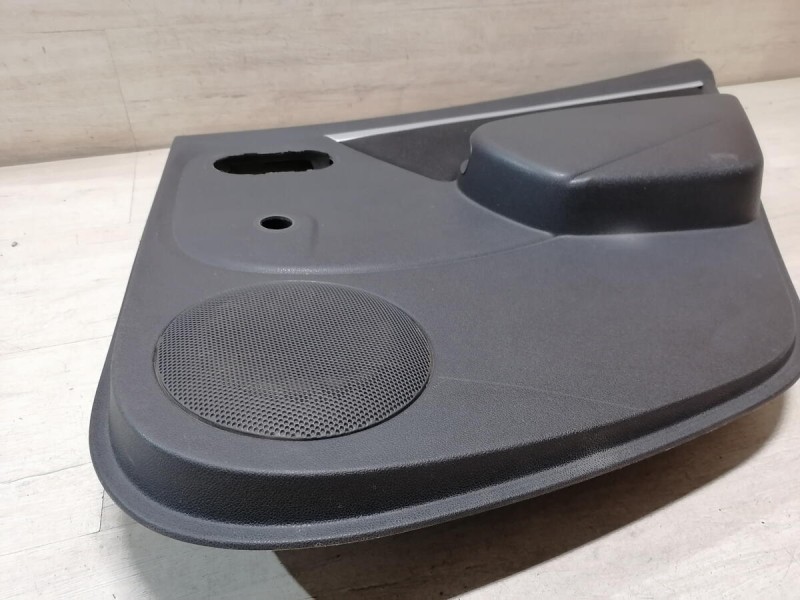 Sandero 1 обшивка двери задняя правая мех