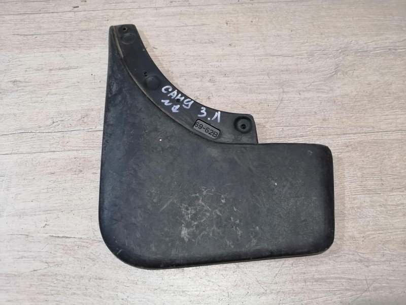 Sandero №7 брызговик задний левый
