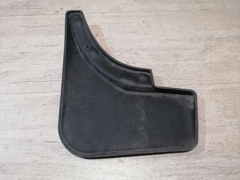 Sandero №7 брызговик задний правый