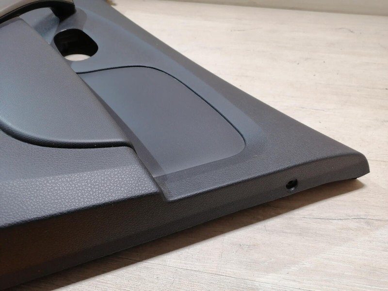 Sandero 2 обшивка двери передняя правая эл деф