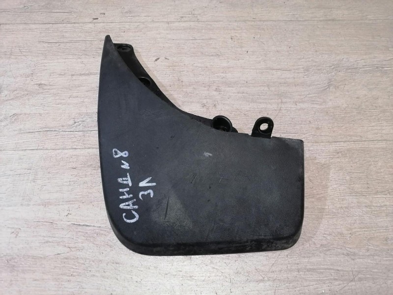 Sandero №8 брызговик задний левый