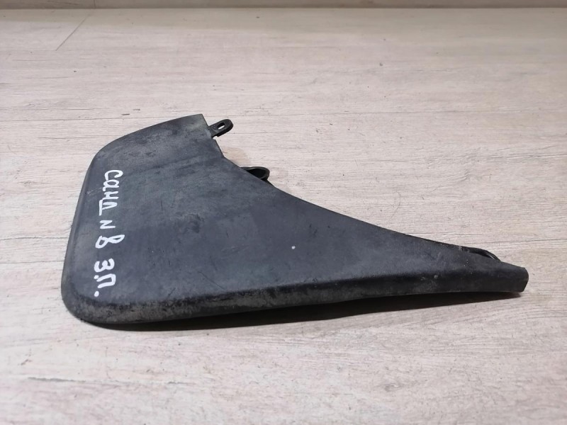 Sandero №8 брызговик задний правый