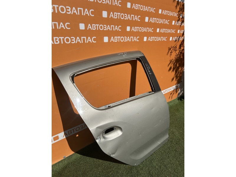 Sandero №8 дверь задняя правая деф