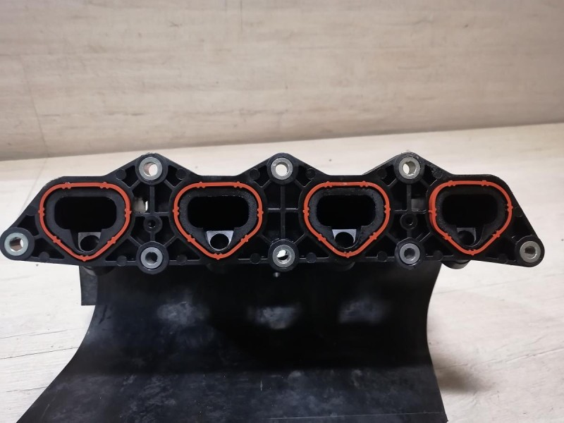 Sandero №8 коллектор впускной 1,2