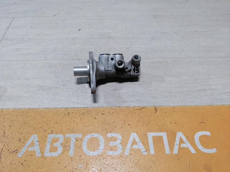 Sandero 2 цилиндр тормозной главный
