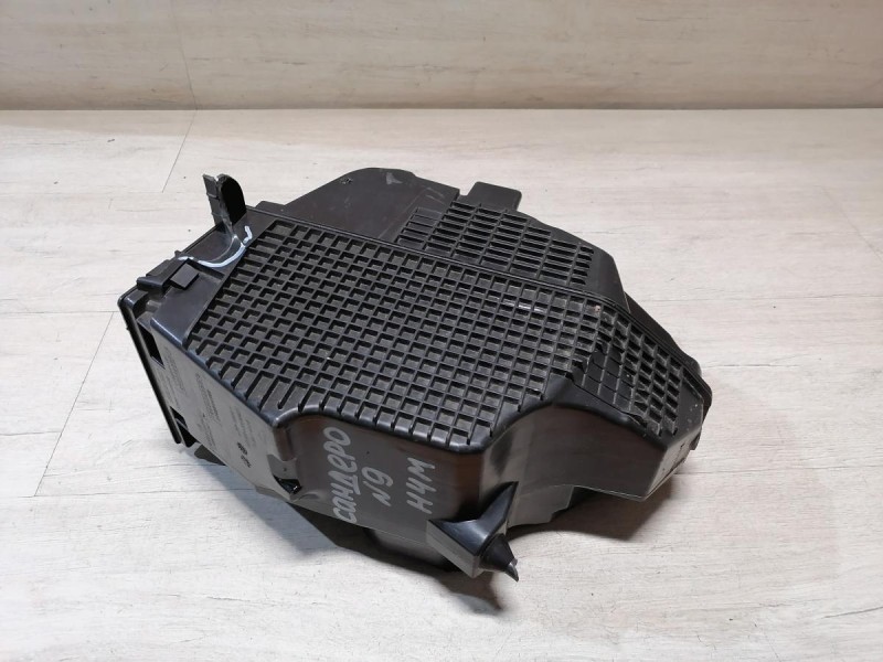 Sandero №9 корпус воздушного фильтра H4M деф