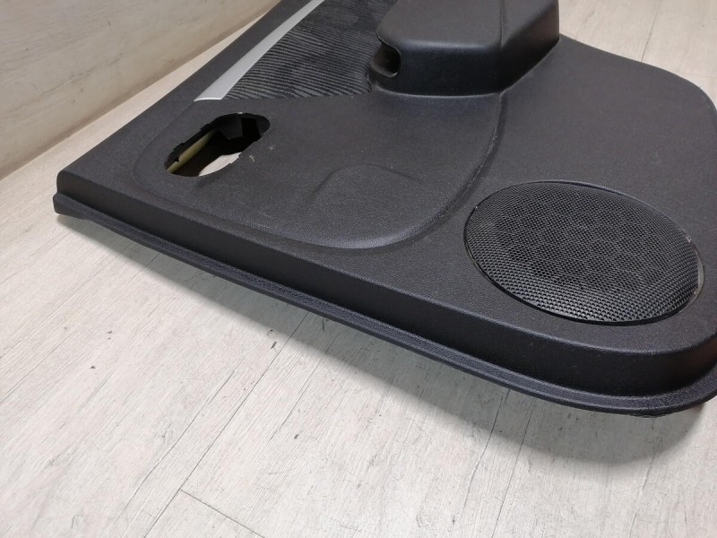 Sandero 1 обшивка двери задняя правая эл