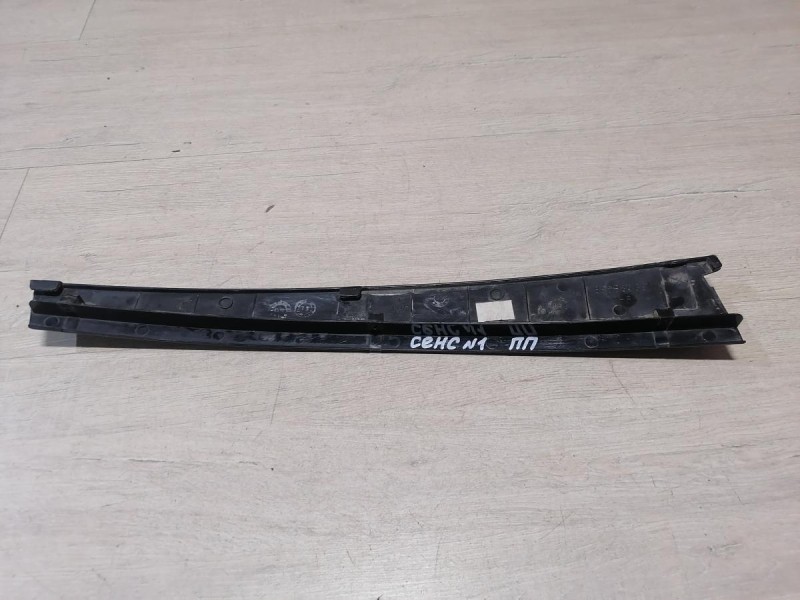 Sens №1 накладка стойки двери передняя правая деф