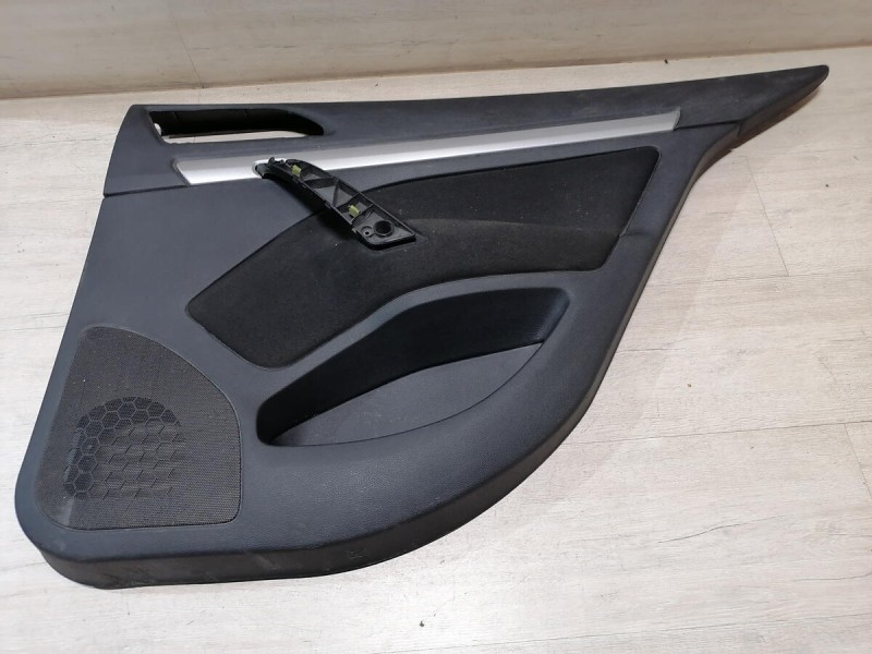 Octavia обшивка двери задняя правая эл деф