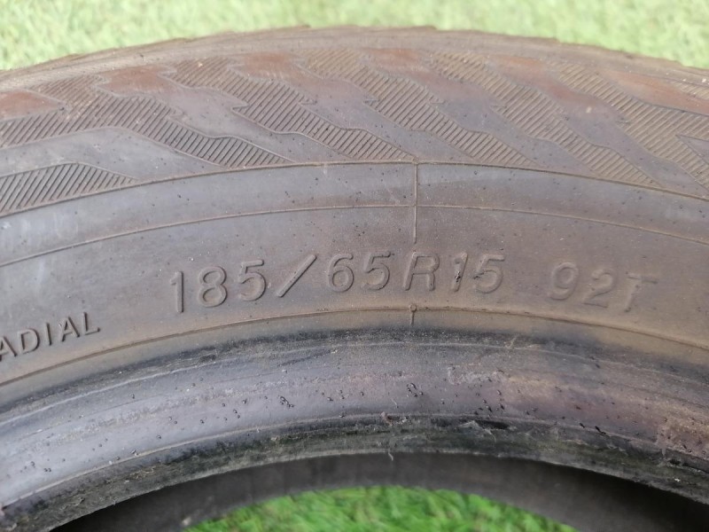 Solaris П шина 185/65 R15 зима екохама шипы деф