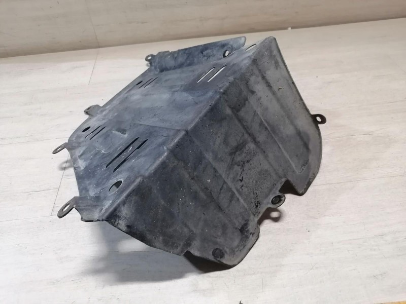 Sonata NF пыльник заднего левого крыла