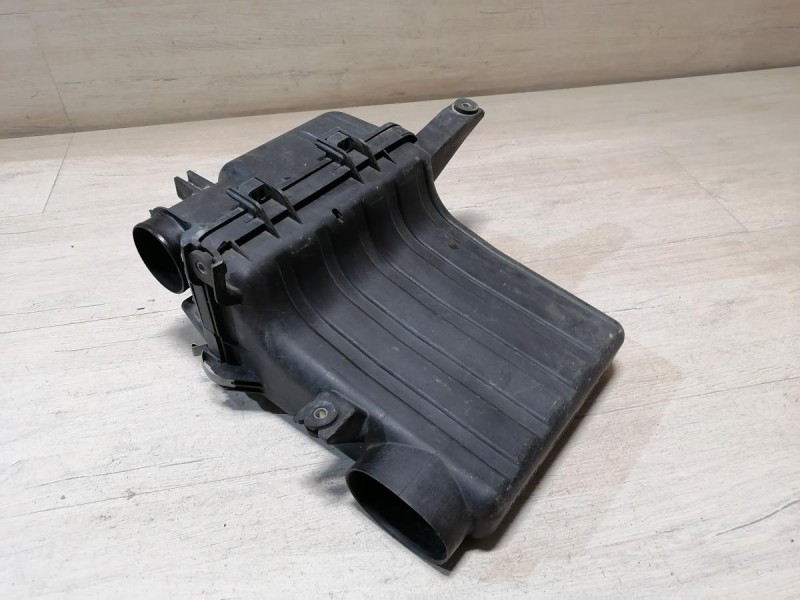 Swift корпус воздушного фильтра деф