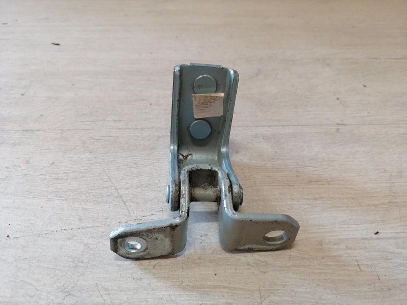 Swift петля двери задняя левая нижняя