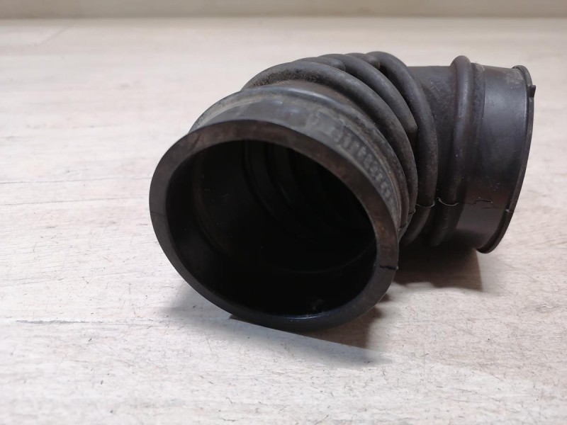 Swift патрубок корпуса воздушного фильтра дроссельной заслонки