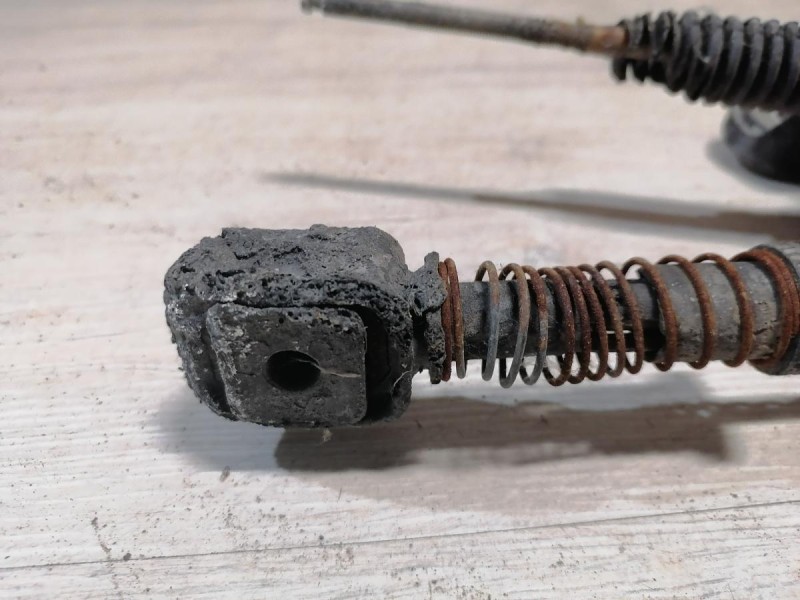 Tiguan №2 кулиса МКПП в сборе трос деф