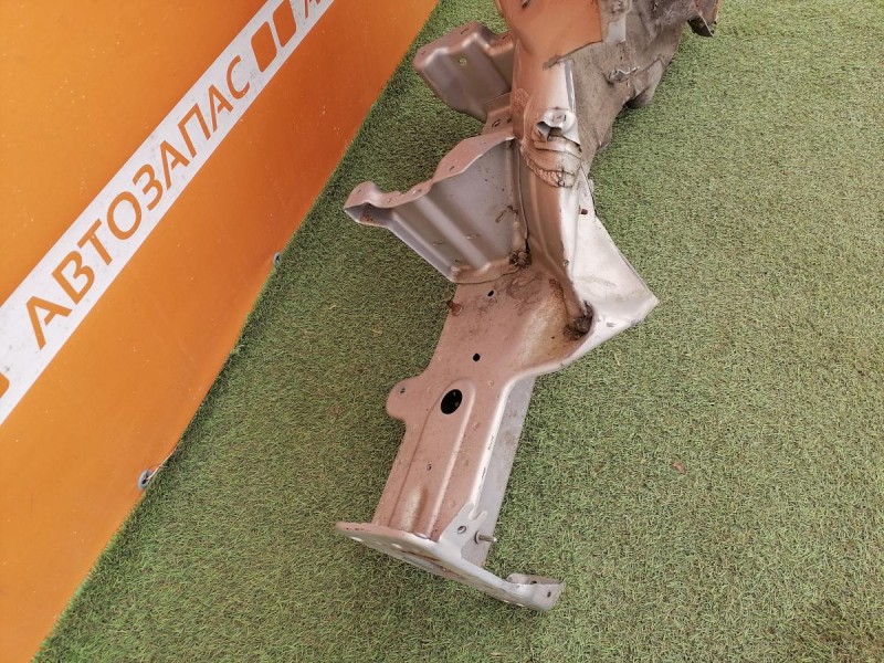 Tiguan №2 лонжерон левый деф